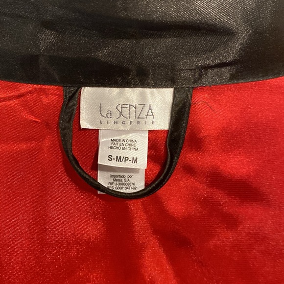 La Senza Red & Black Satin Kimono Lingerie Robe Size S/M - Picture 4 of 8